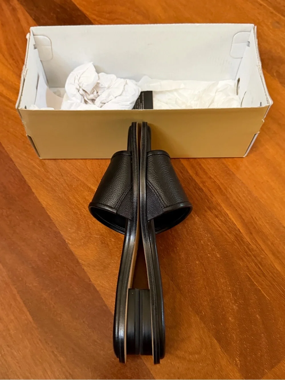 Deanna Cutout Leather Slide Sandal Size 7.5 M Black